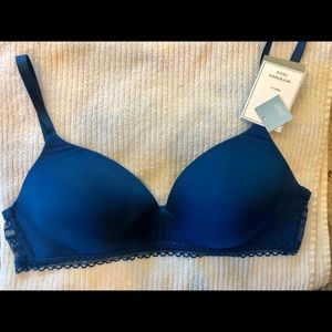 Gap Body NWT Wireless Lace Bra 34B Color Blue